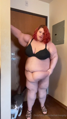 1558269185_jumping-when-you-re-this-fat-ain-t-easy-my-birthday-is-monda_0.mp4