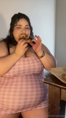 752519919_its-looks-like-im-doing-a-fat-emote-dance-from-fortnite-in_0.mp4