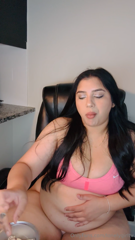 1474694850_stay-tuned-for-this-19-minute-mukbang-make-sure-to_0.mp4