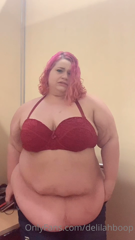26280927_trying-on-3-different-sizes-of-jeans-the-biggest-pair-still_0.m4v