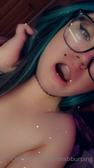 624875274_i-have-a-sunburn-on-my-titties_0.m4v
