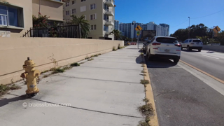 Street Sideboob [5f0d2d14].mp4