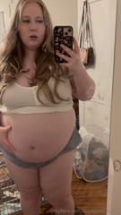 1949884538_my-double-chin-is-making-me-lose-it-weigh-in-coming-tonight_0.mp4