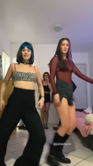dançando back for more - Anitta com minha irmã (1920p_30fps_H264-128kbit_AAC).mp4