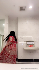 1749387351_i-did-a-massive-stuffing-in-this-dress-with-my-belly-out-lol_0.mp4